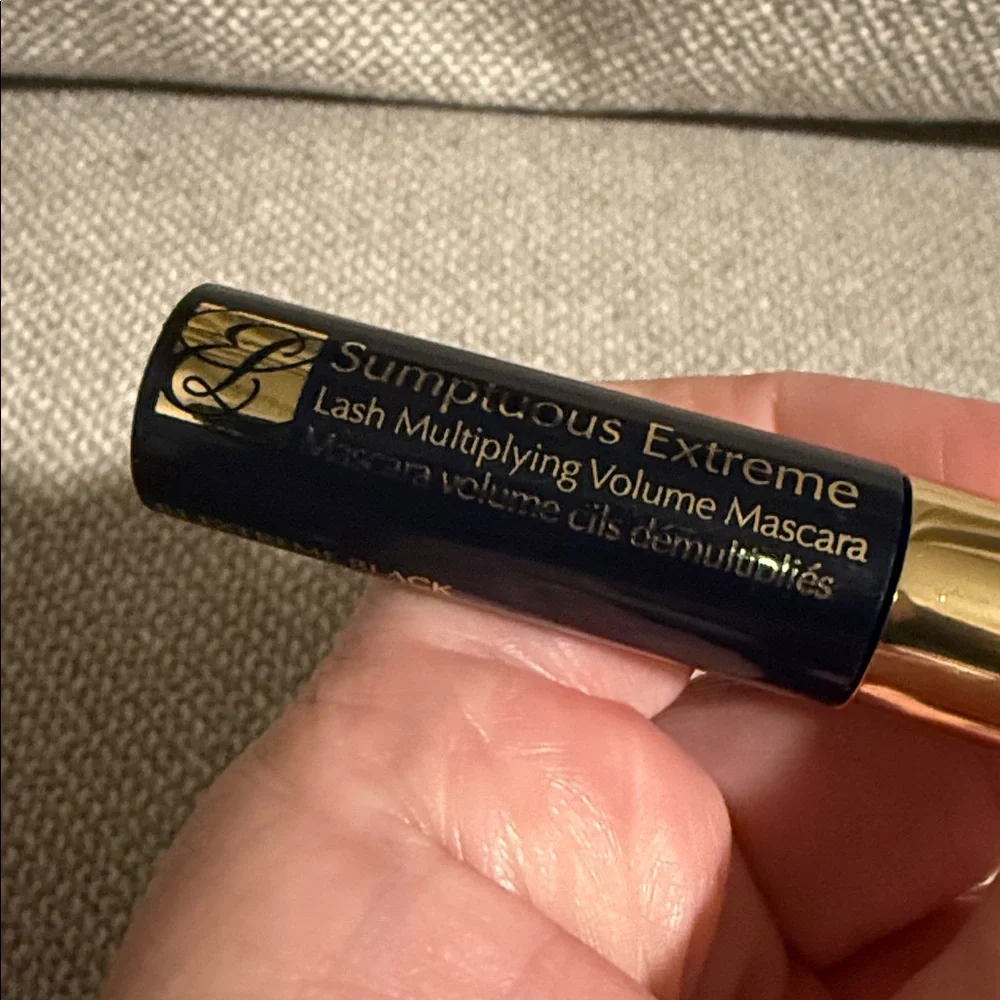 5/$25 Estee Lauder extreme lash multiplying volume mascara mini black